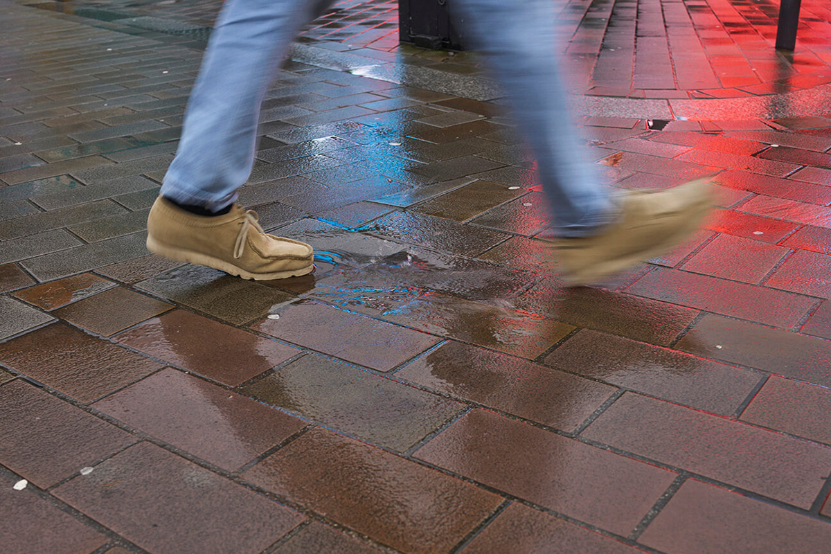Walking feet