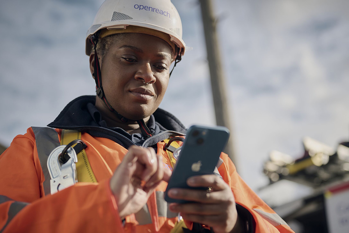 Female Openreach engineer