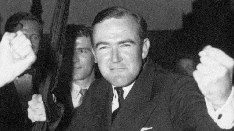 The Crown Who Was Lord Altrincham Find Out About The Man Who Challenged The Royal Family Bt Tv